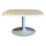 Tulip foot coffee table