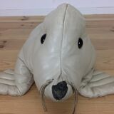 Omersa seal, white leather foot rest