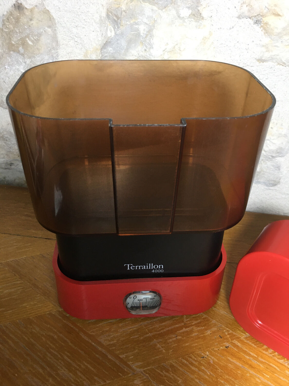 Scale Teraillon 4000 red Vintage