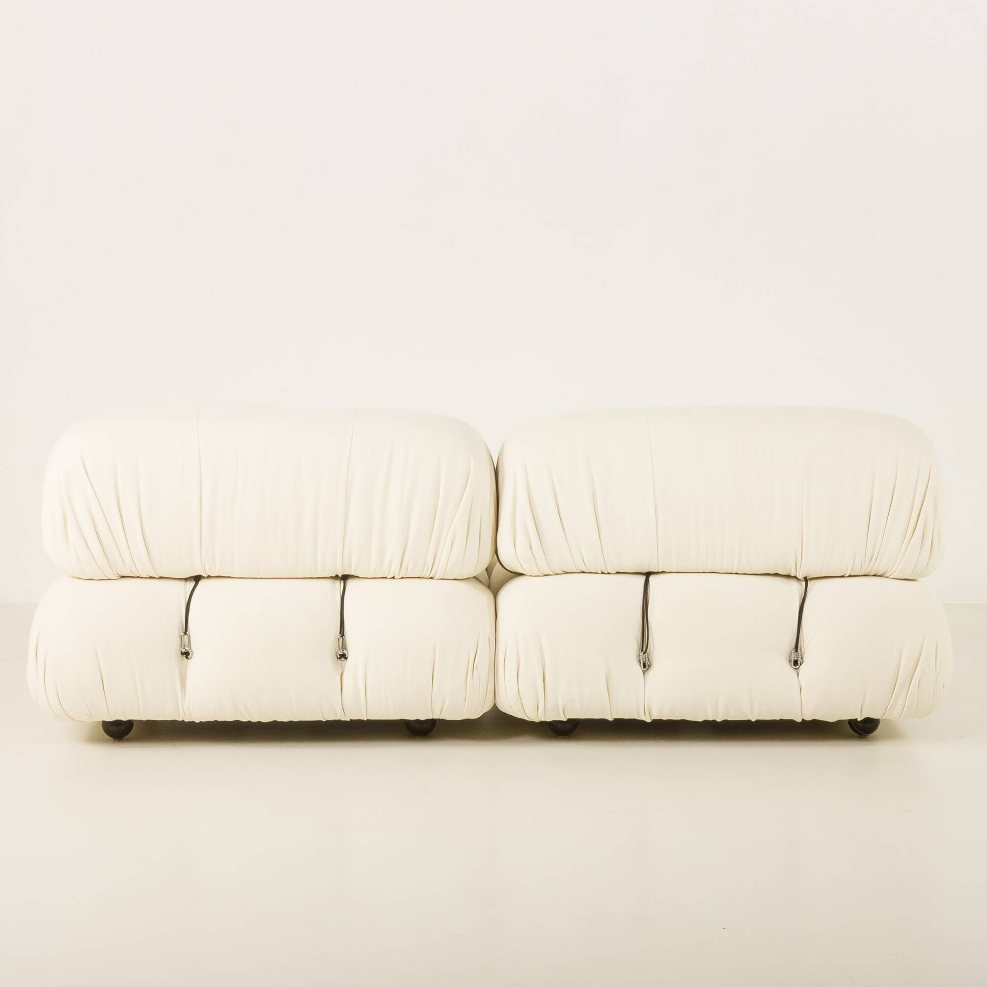 Camaleonda Sofa by Mario Bellini renovated in linen upholstery