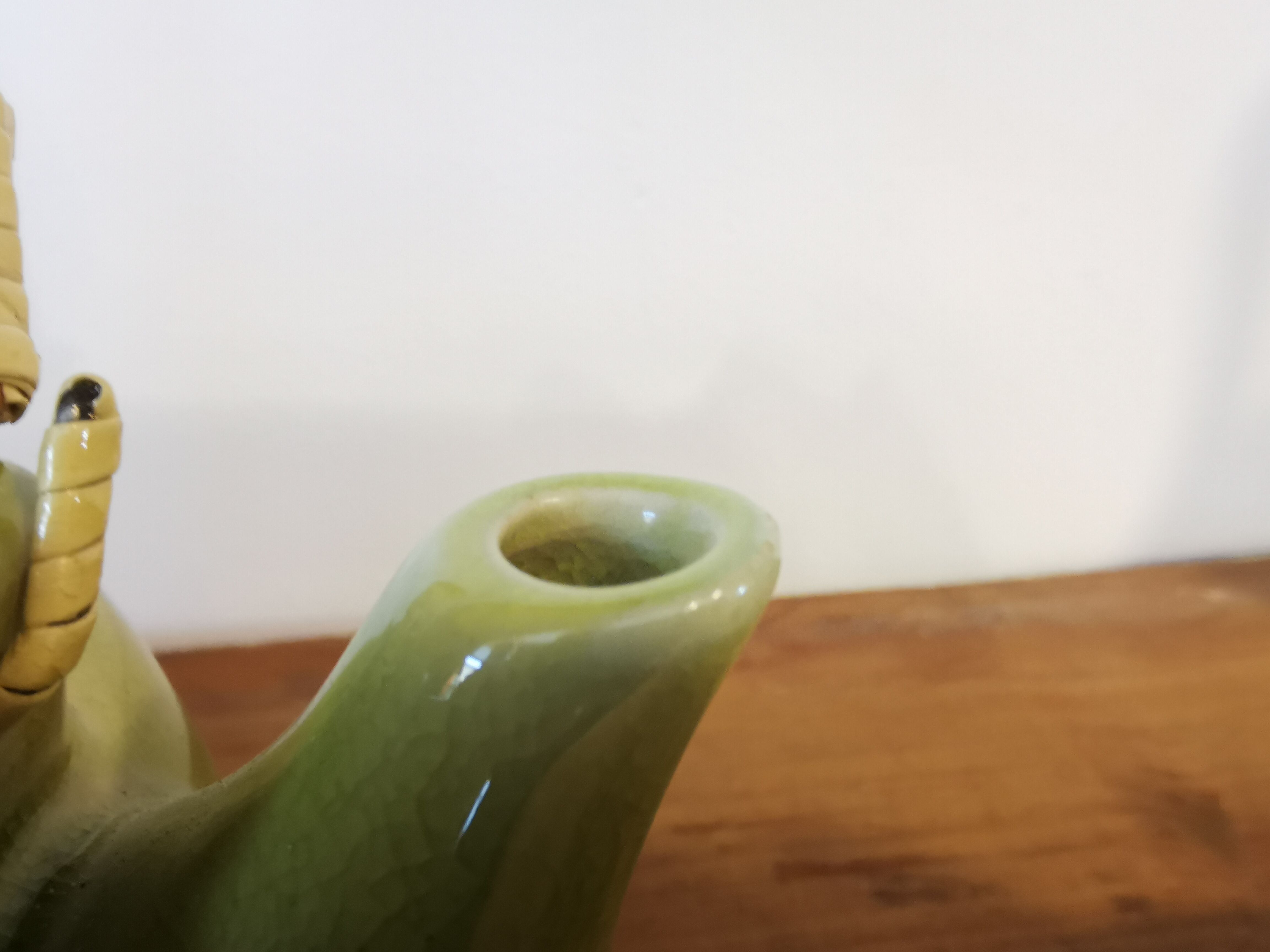 Teapot in glazed stoneware and bamboo