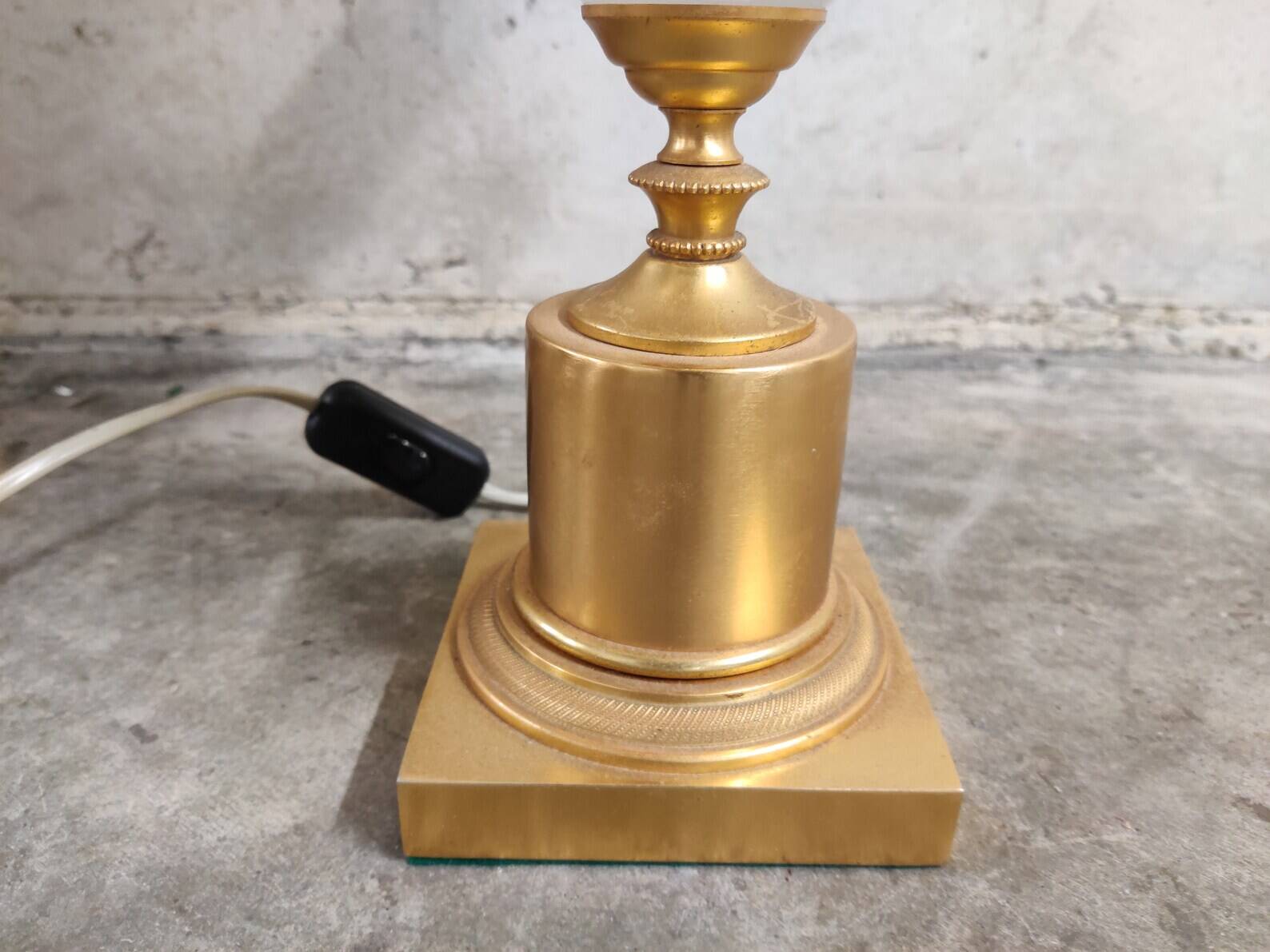 Lampe de table en laiton et opaline en forme de feuille d'ananas, années 1960