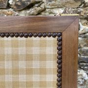 Ecran de cheminée en bois et tissu brodé 94X62