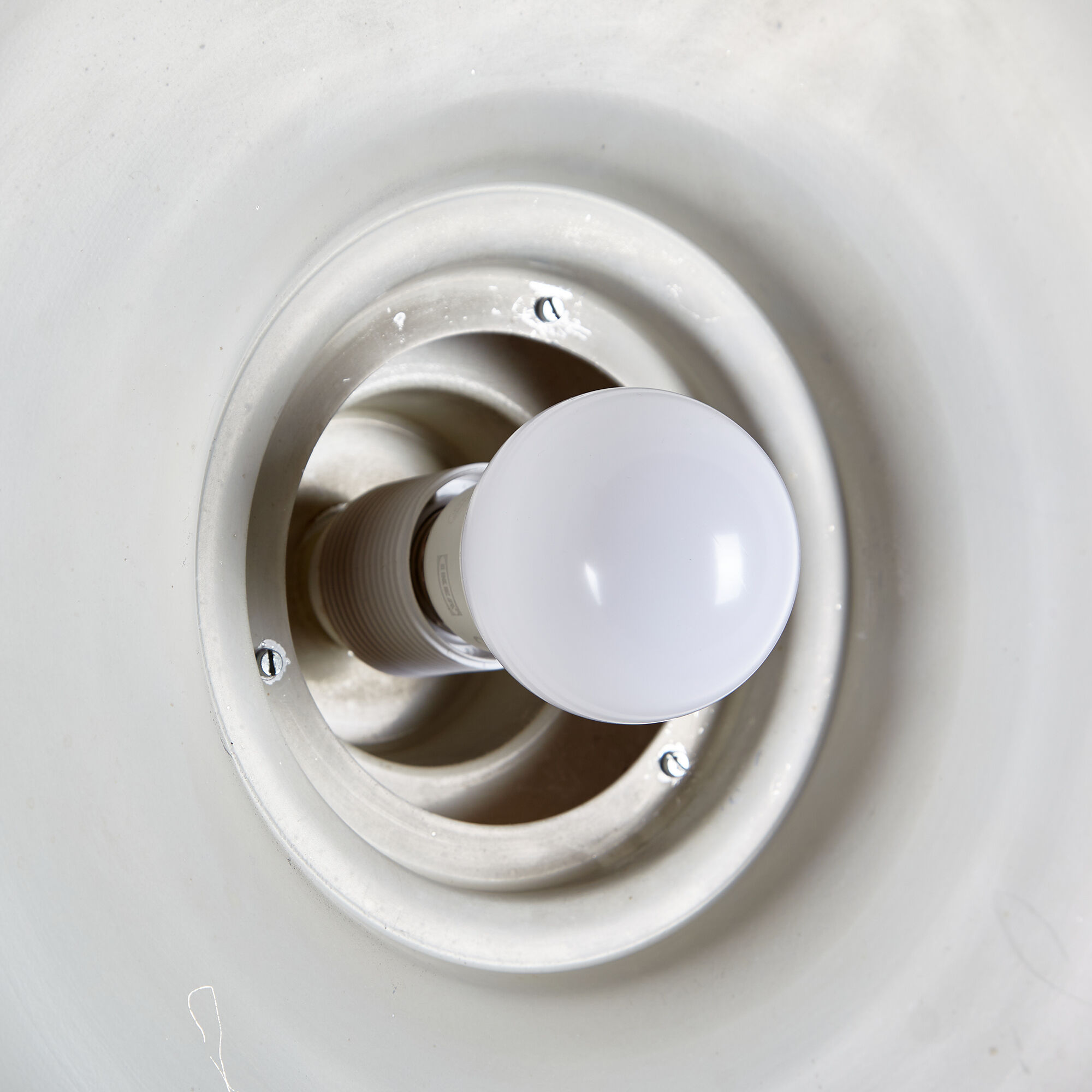 Aluminum pendant szarvasi metal works