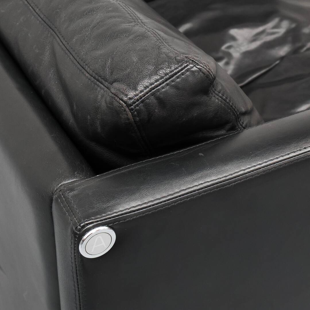 Postmodern Triangel Armchair by Hans de Wit for Artifort 1980s