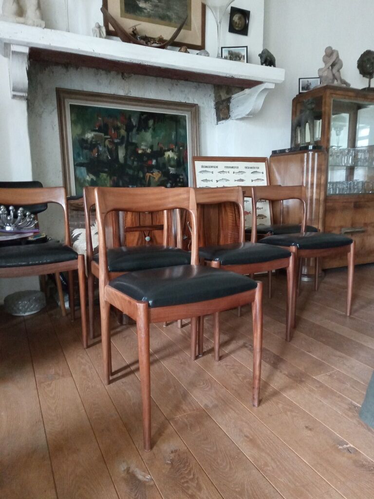 Lot of 6 Scandinavian chairs wood and skai