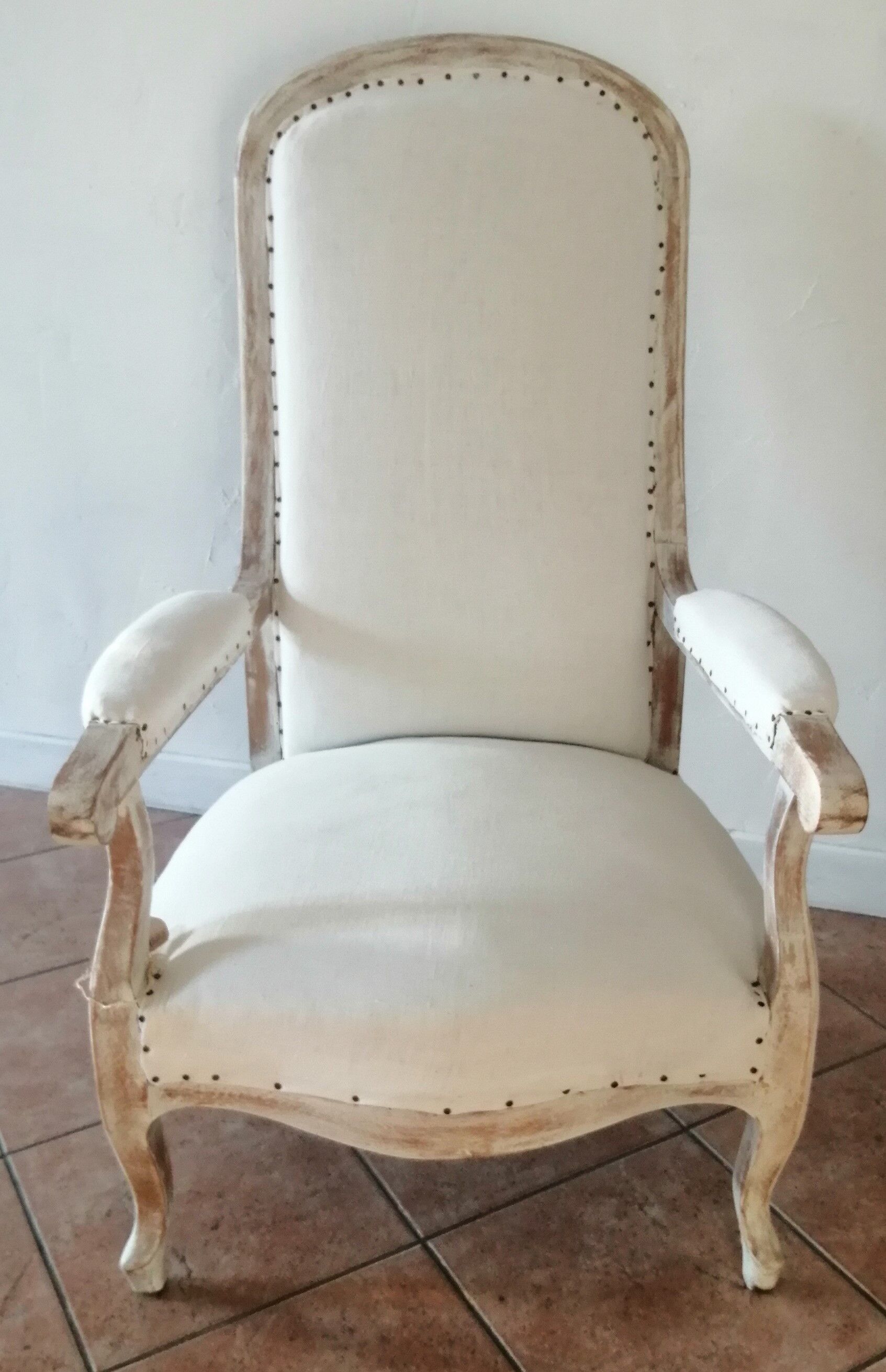 Armchair Voltaire brut