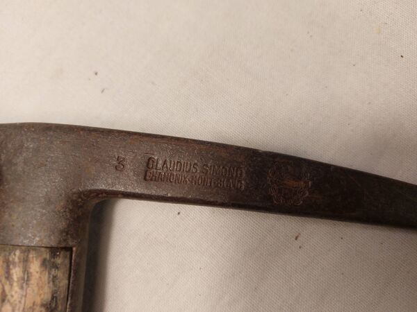 Ancien Piolet de montagne Claudius Simond Chamonix Mont-Blanc 83 cm