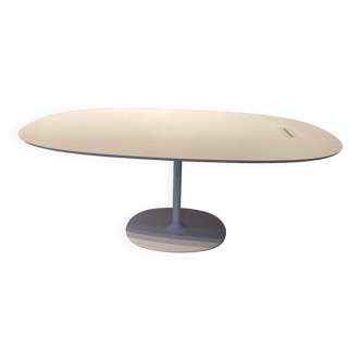 Table design pied tulipe