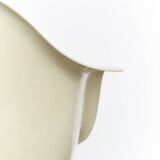 Off-White Dax Fiberglas Chair by Charles & Ray Eames for Herman Miller