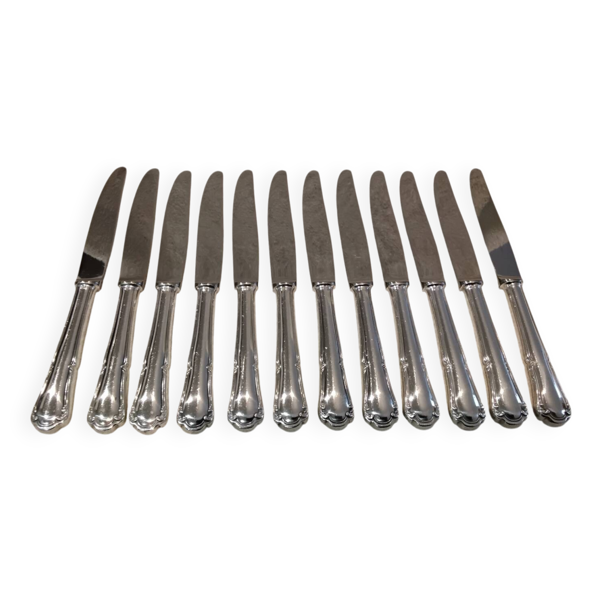 12 dessert knives with silver-plated metal handles, silversmith Ercuis Valencay