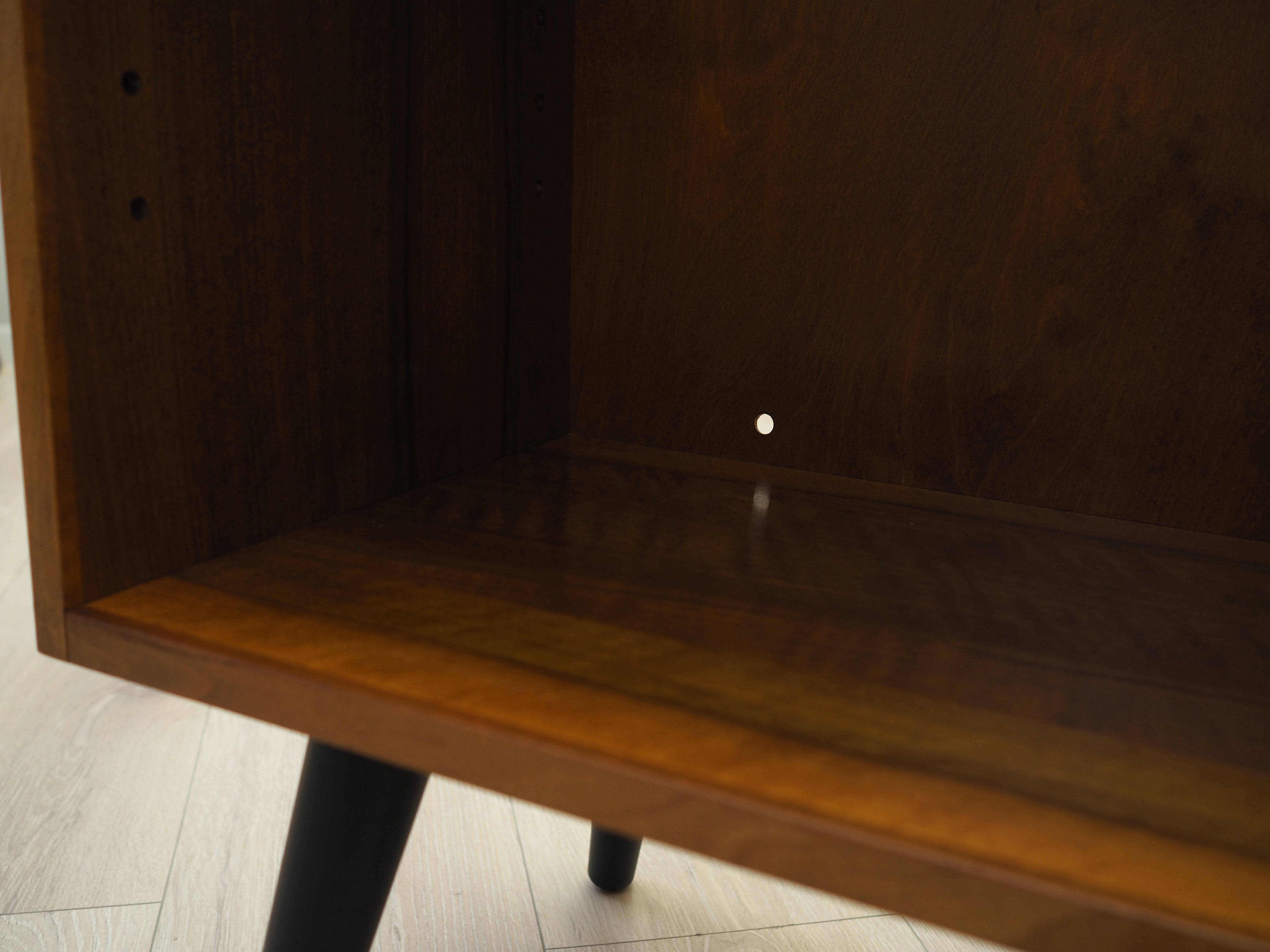 Bibliothèque en noyer, design danois, années 1960, designer: Børge Mogensen