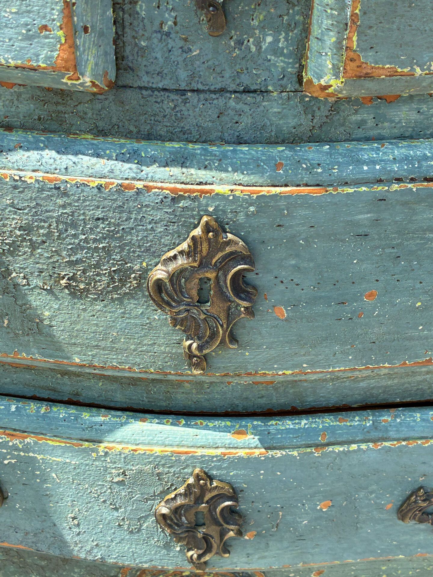 Antique Louis XV style chest of drawers