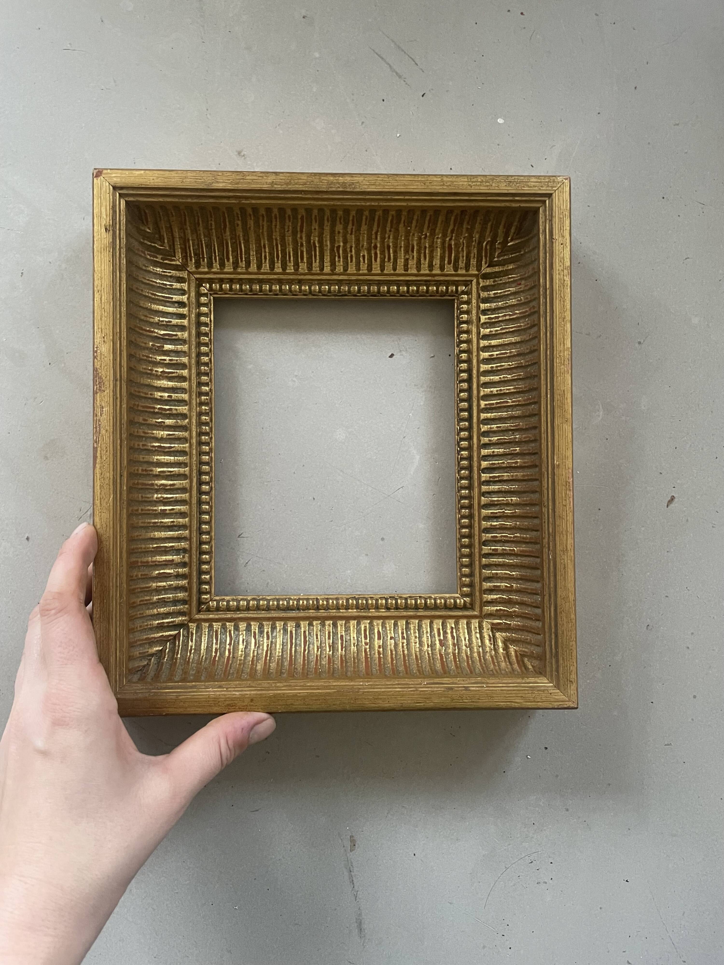 Thick old golden frame 26x23cm