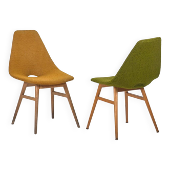 2 chaises en bois et tissu, vers 1950