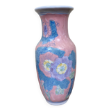 Small Chinese pink ceramic vase 20th century