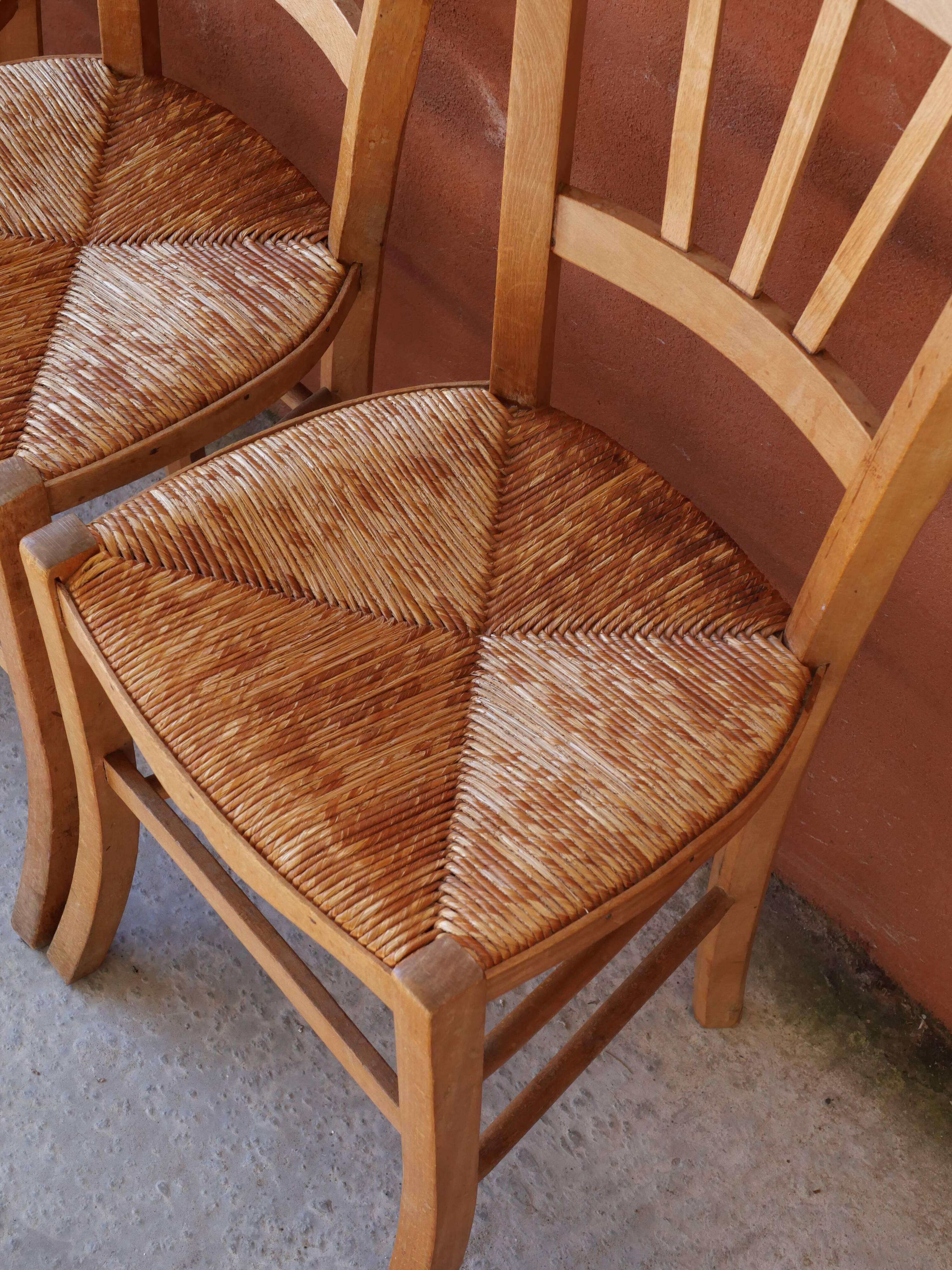 Set of 5 rustic straw chairs