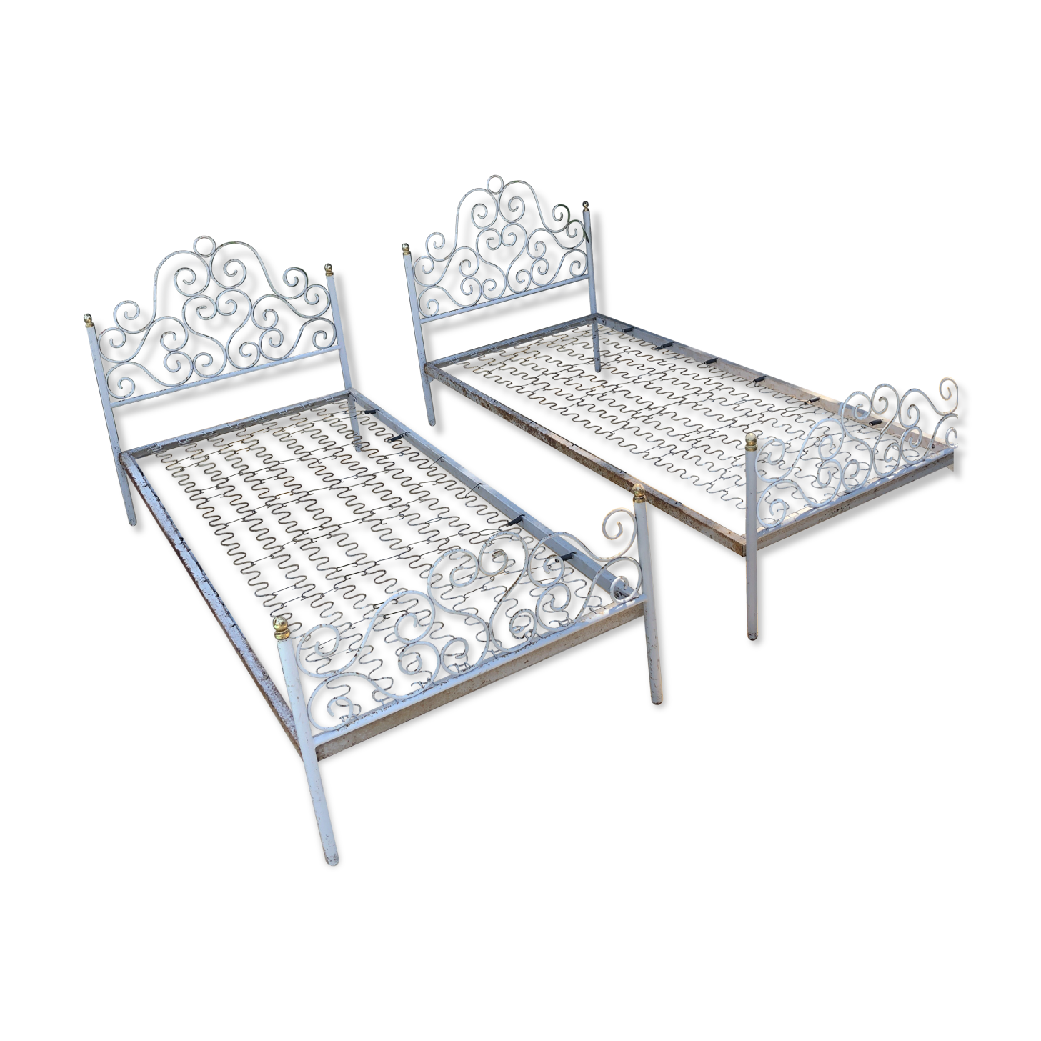 Old iron and brass beds