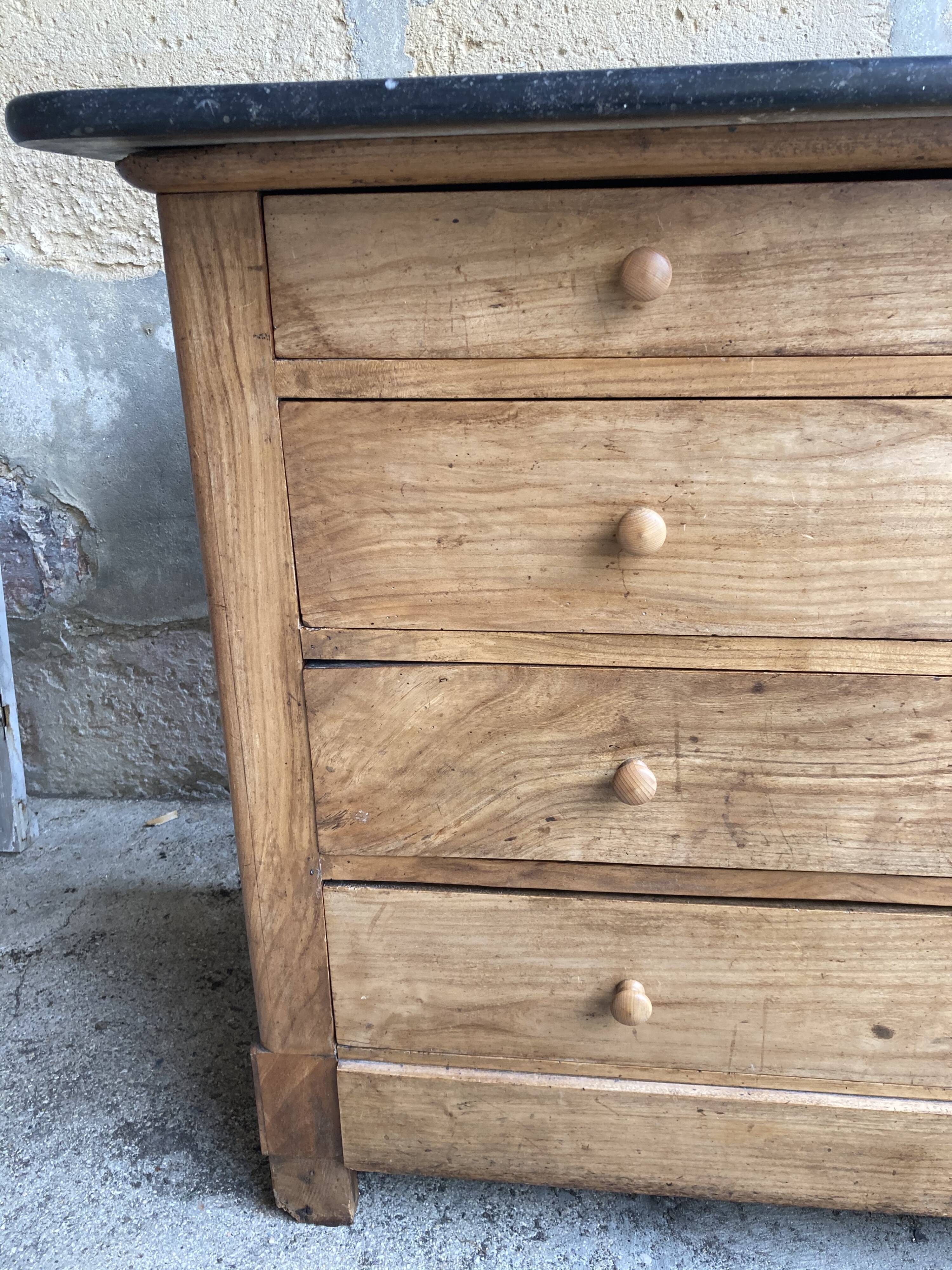Louis Philippe dresser