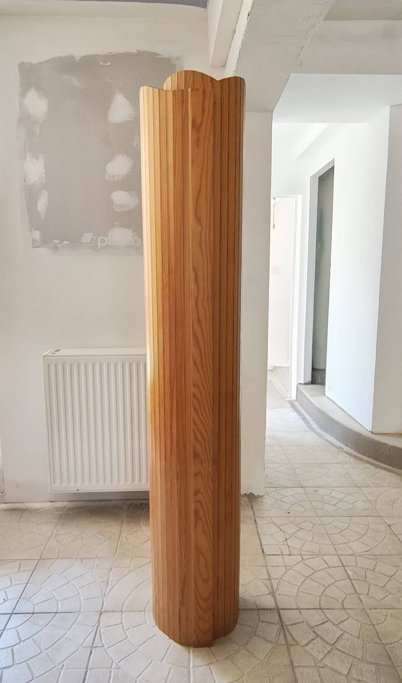 Vintage 1960s wavy wooden screen