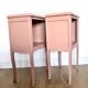 Paire de chevets bois rose
