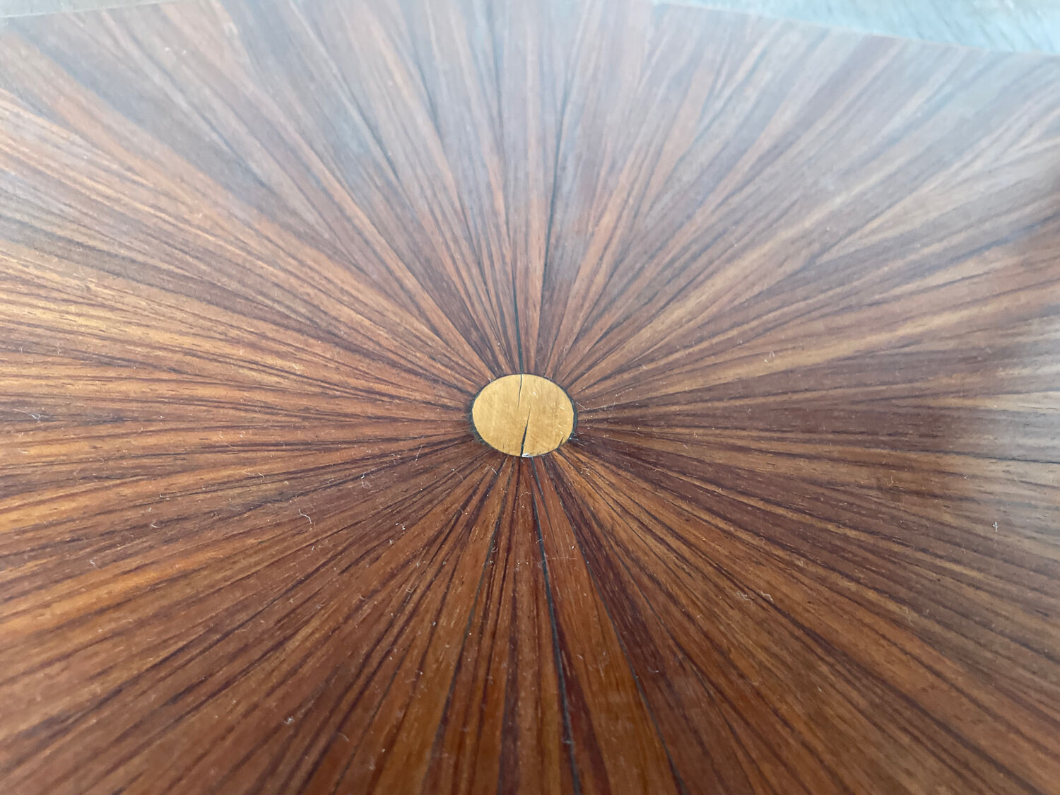 Guéridon table à thé style Louis XV