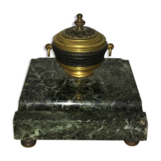 Ink Napoleon III bronze on marble