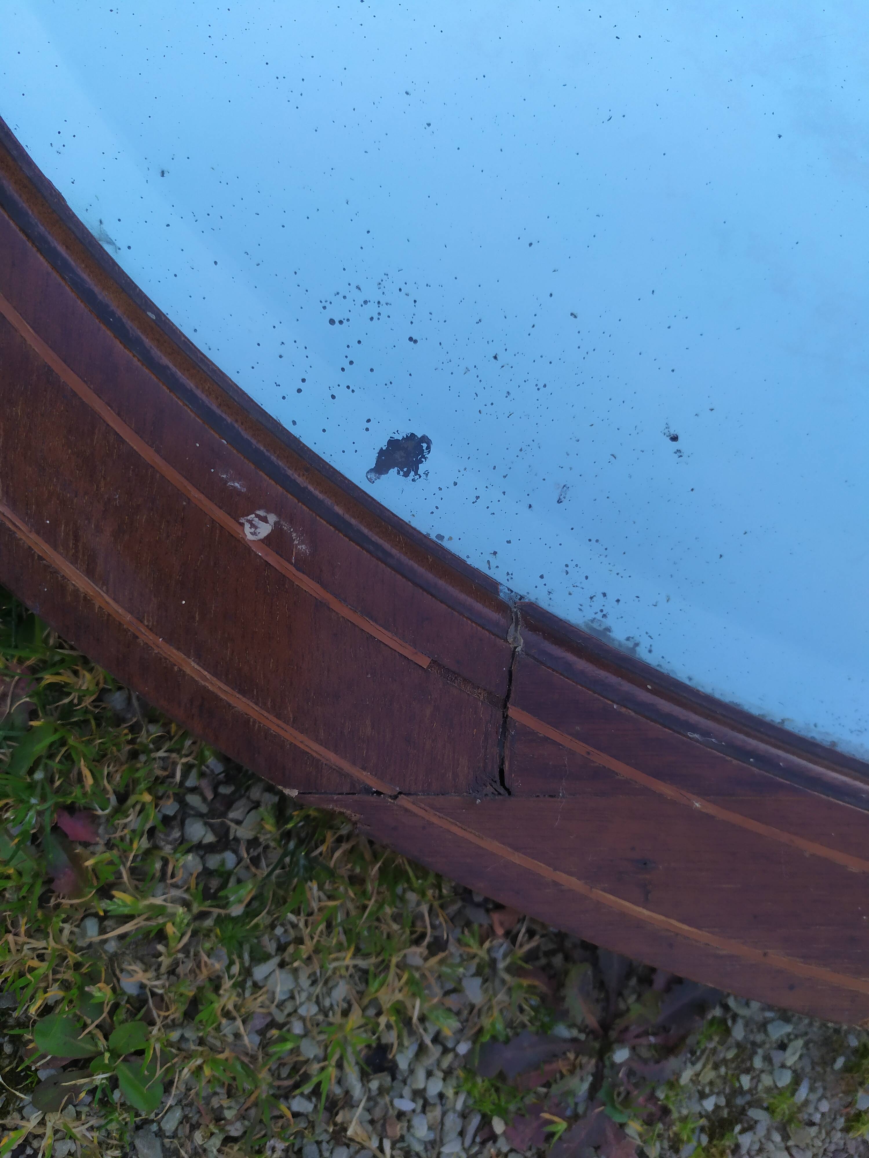 Beveled oval mirror 83x52cm