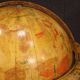 Grand globe en bois des années 70