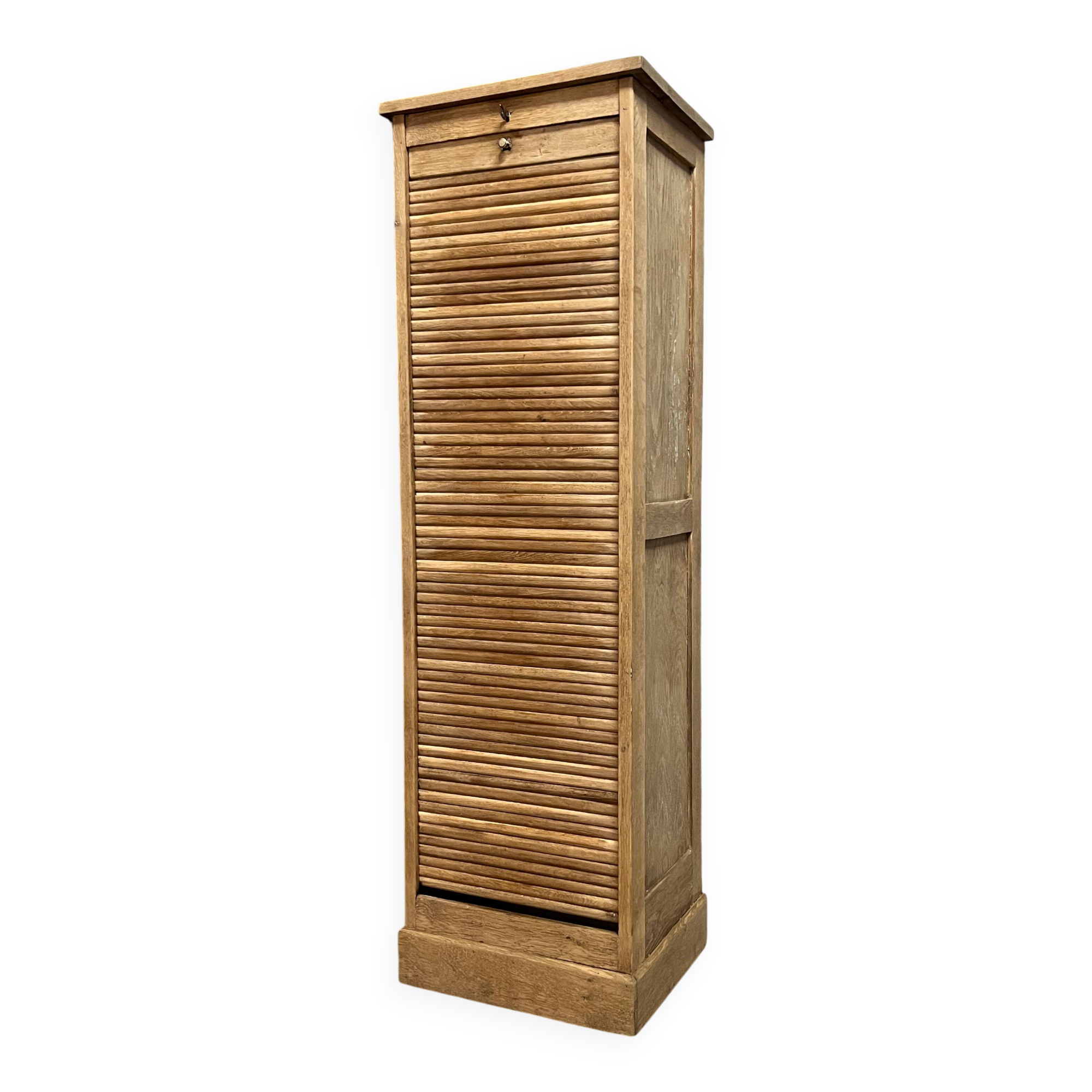 Curtain filing cabinet, one column