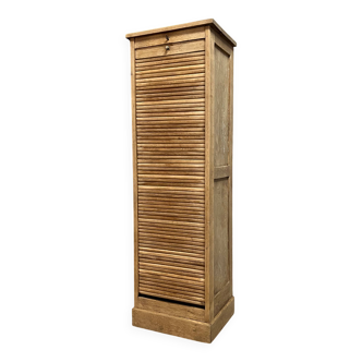 Curtain filing cabinet, one column