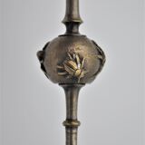 Paire d'anciens bougeoirs bronze doré