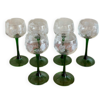 6 verres à pied décor vigne