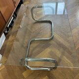 1970s design coffee table in rectangular glass with chrome legs