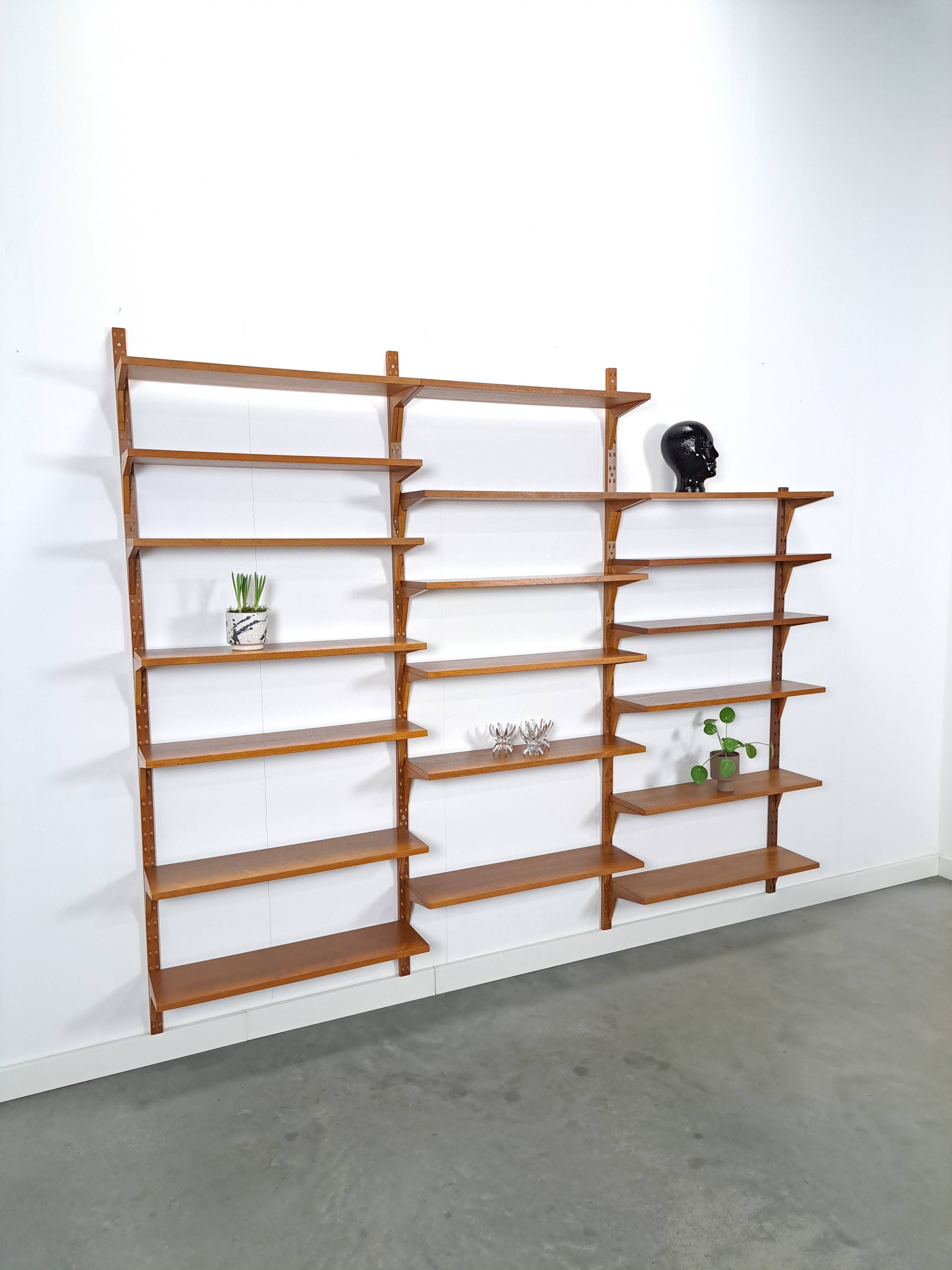 Deens Poul Cadovius Royal System modulair teak wandsysteem Cado