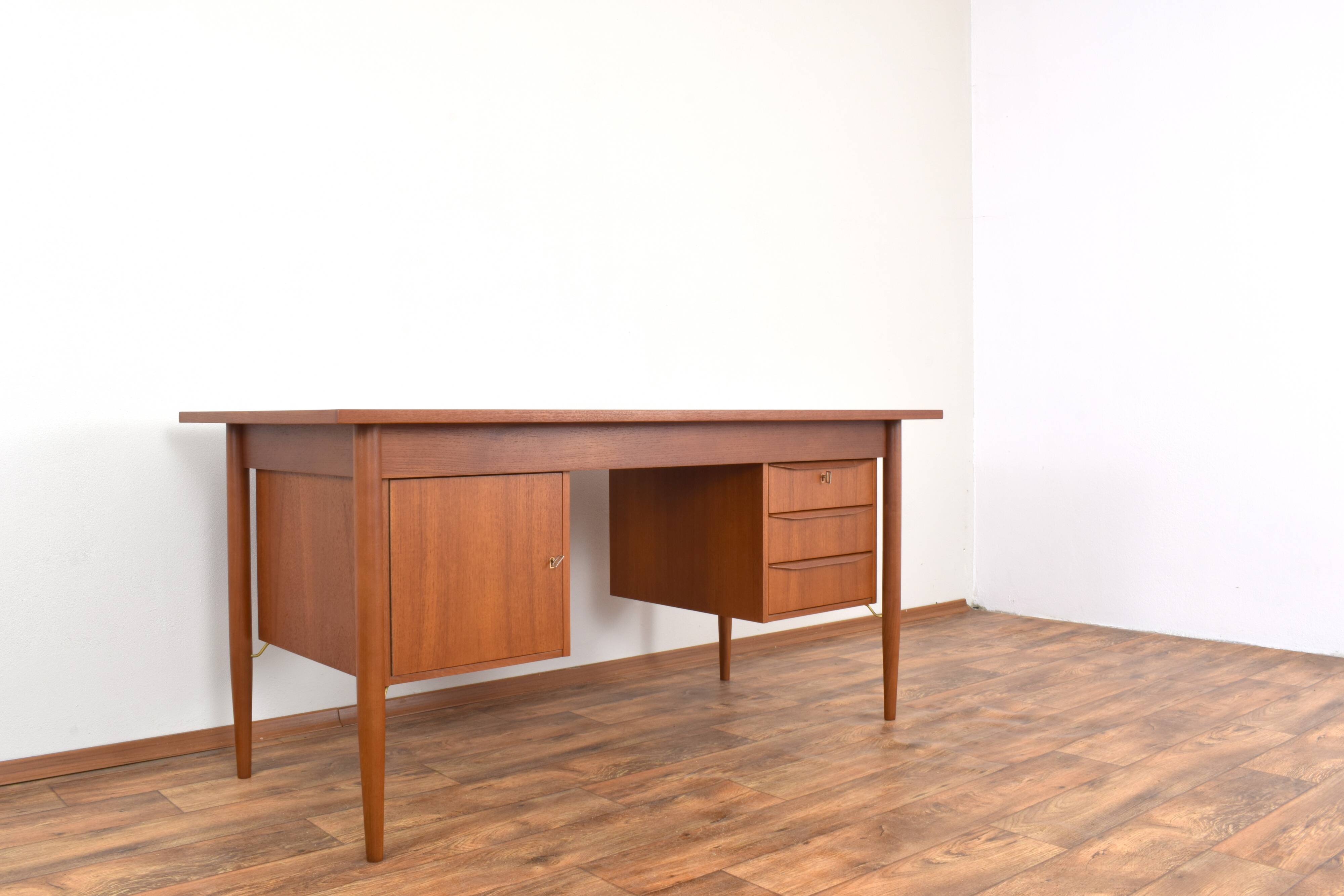 Mid-Century Danish Teak Desk by Gunnar Nielsen for Tibergaard, 1960s.