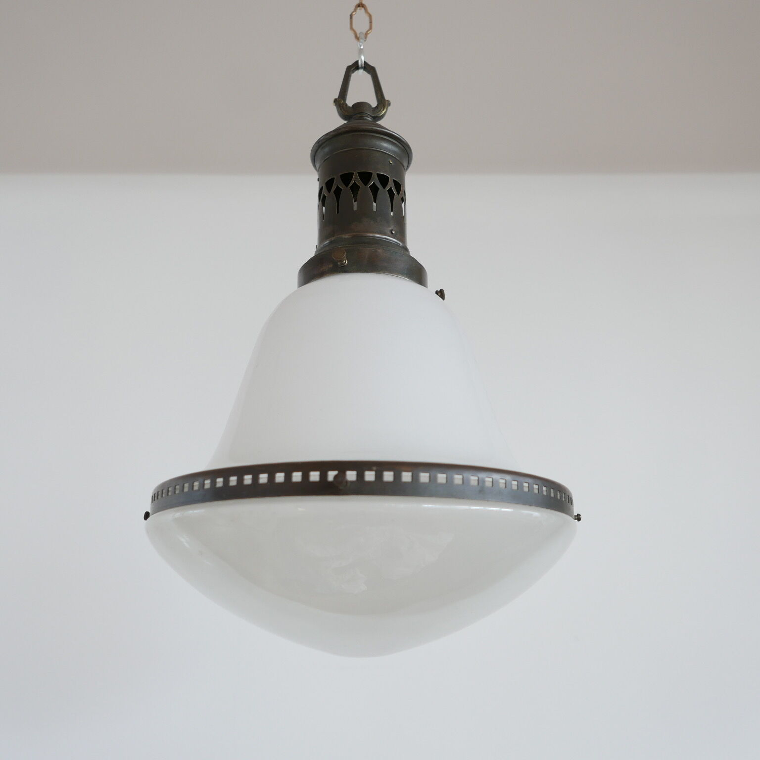 Opaline hanging lamp