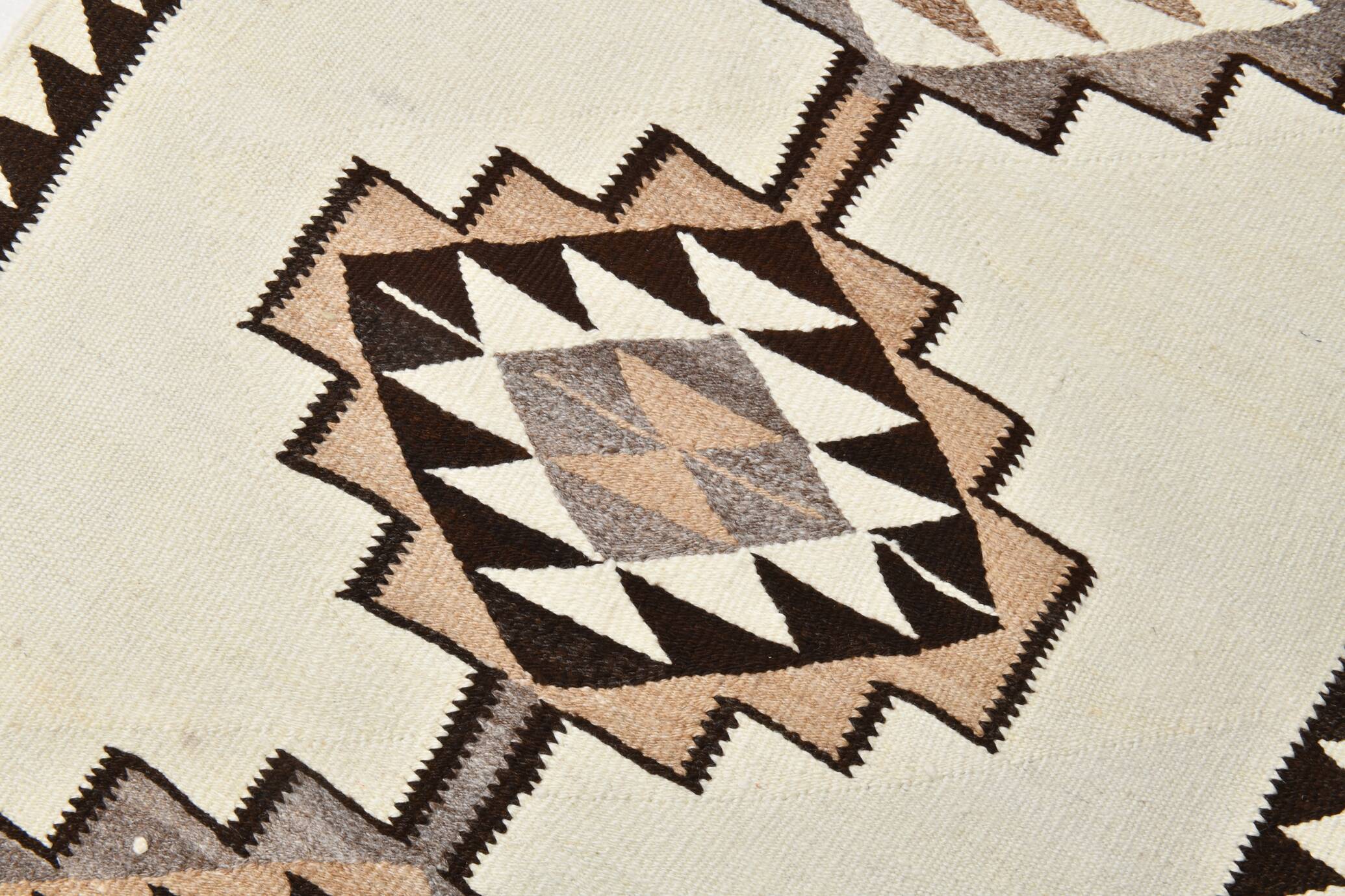 Tapis runner kilim vintage beige marron, motifs géométriques 388x101cm