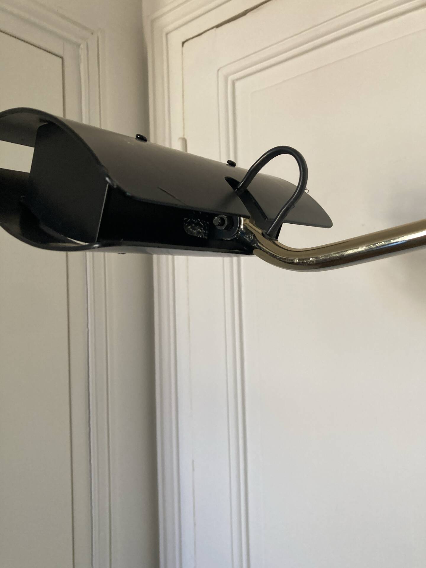 Lampadaire à contrepoids