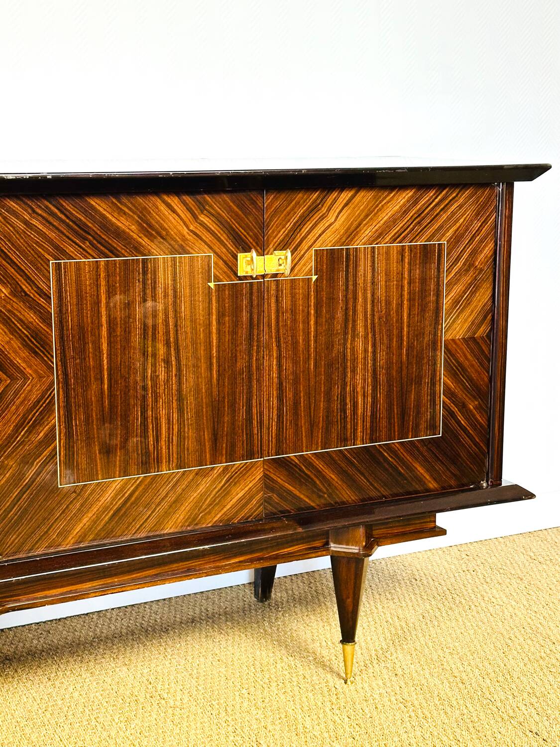 Art Deco buffet in Macassar ebony, 1940.