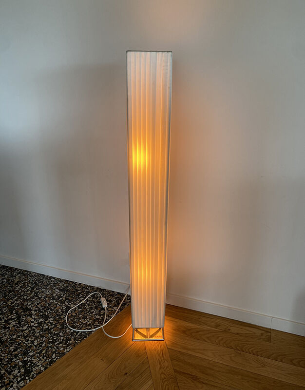 Kare designer floor lamp