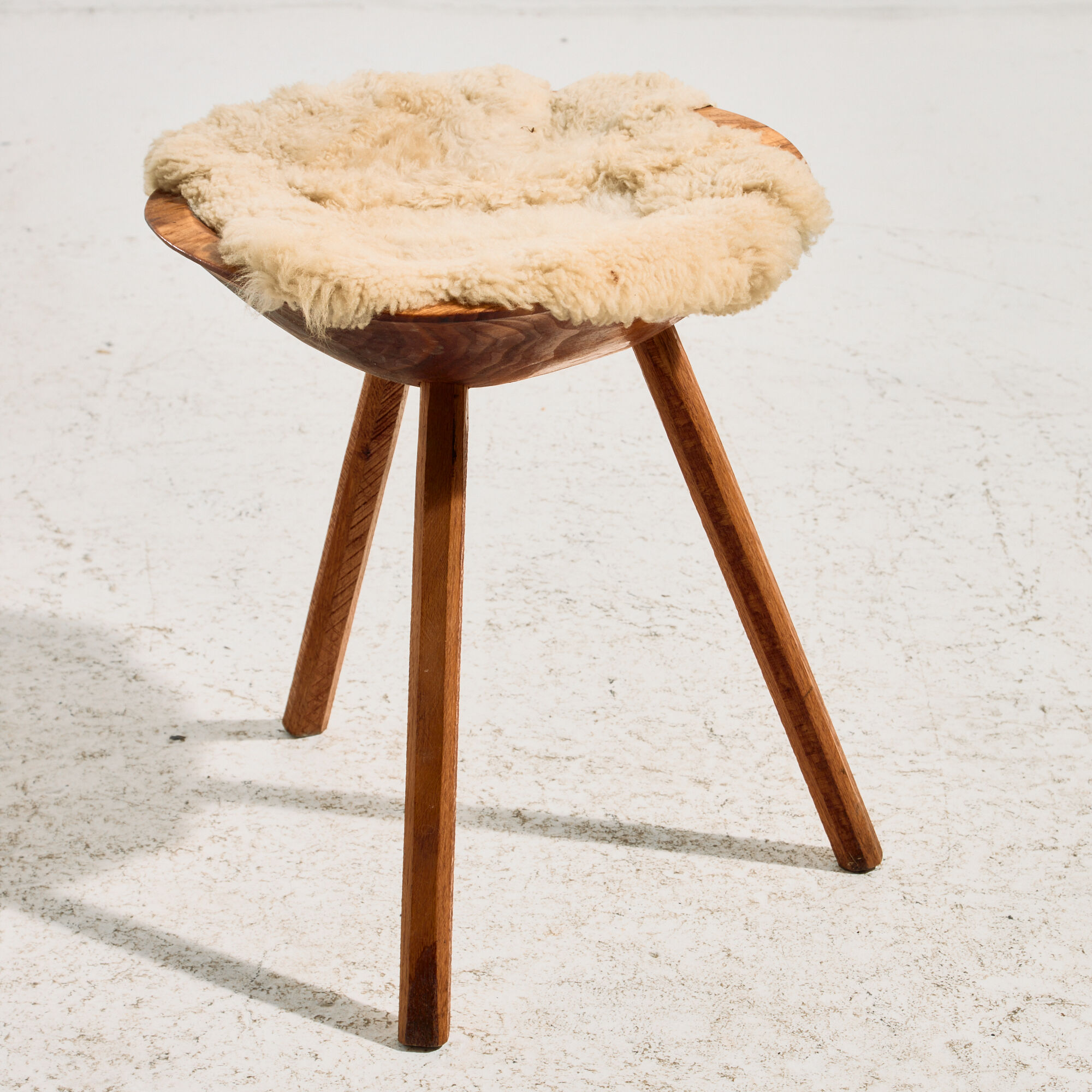 Tabouret de traite artisanal