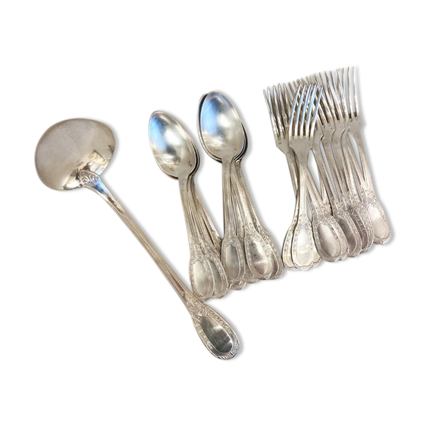 25-piece cutlery set