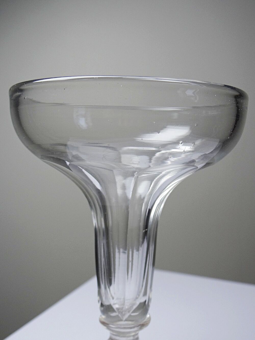 Champagne coupe, antique champenoise attributed to Baccarat, Napoleon III.