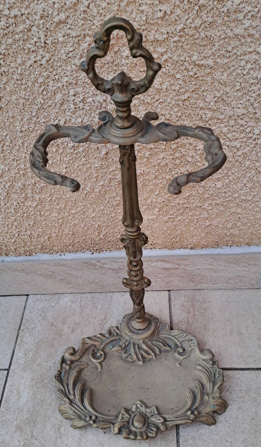 Bronze fireplace support and accessories