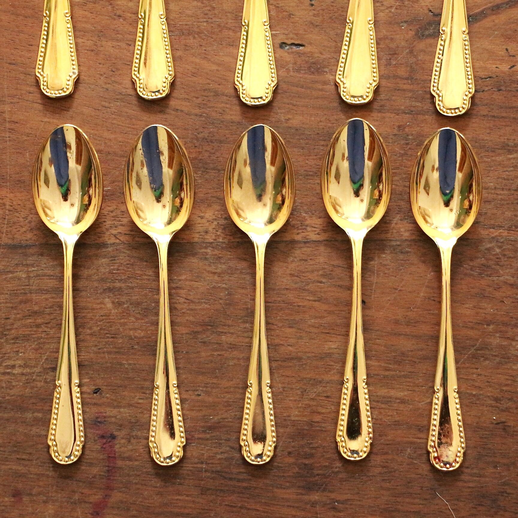 Golden cake cutlery service