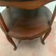 Guéridon rond de style Louis XV en hêtre patiné XX siècle Table