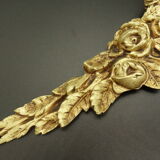 Grand fronton aux plumes de paon, style Louis XVI, du XIXe