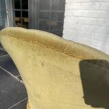 Pink velvet toad chair