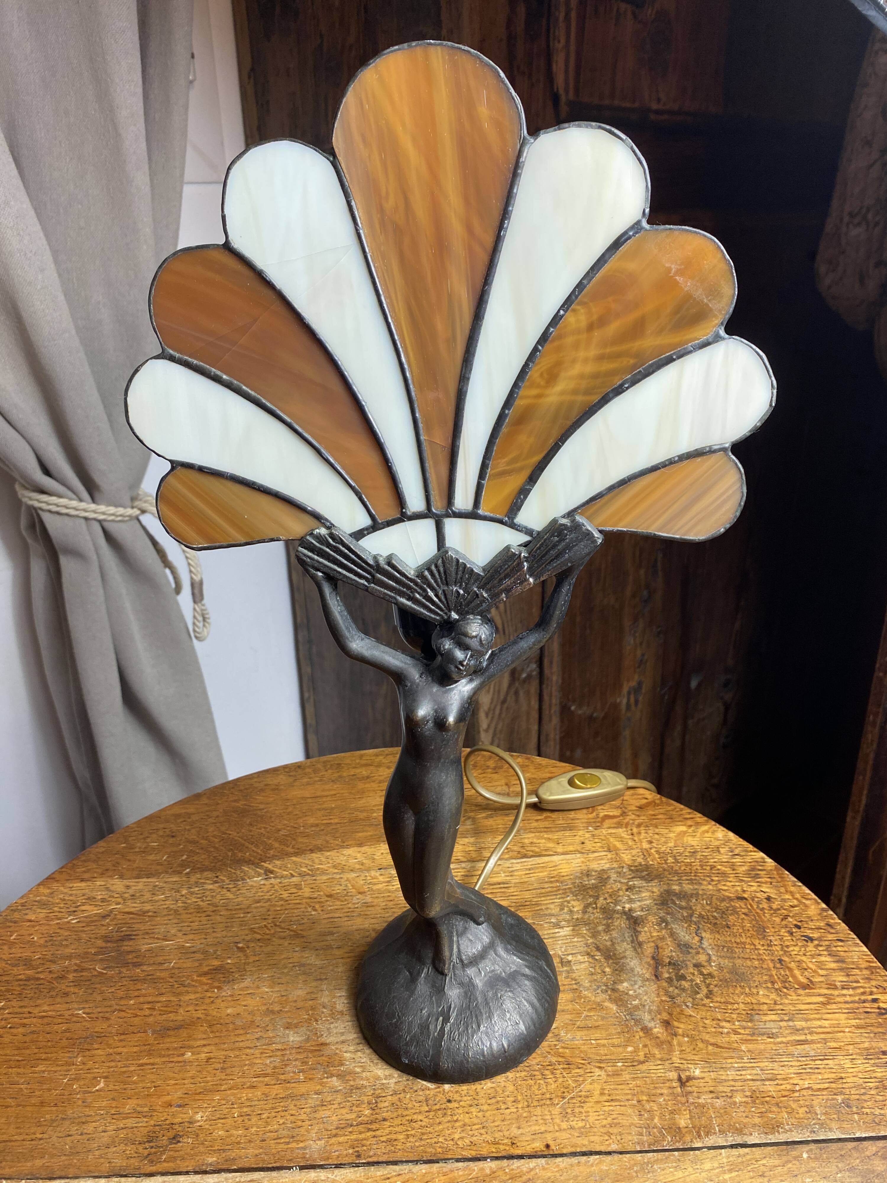 Glass fan lamp